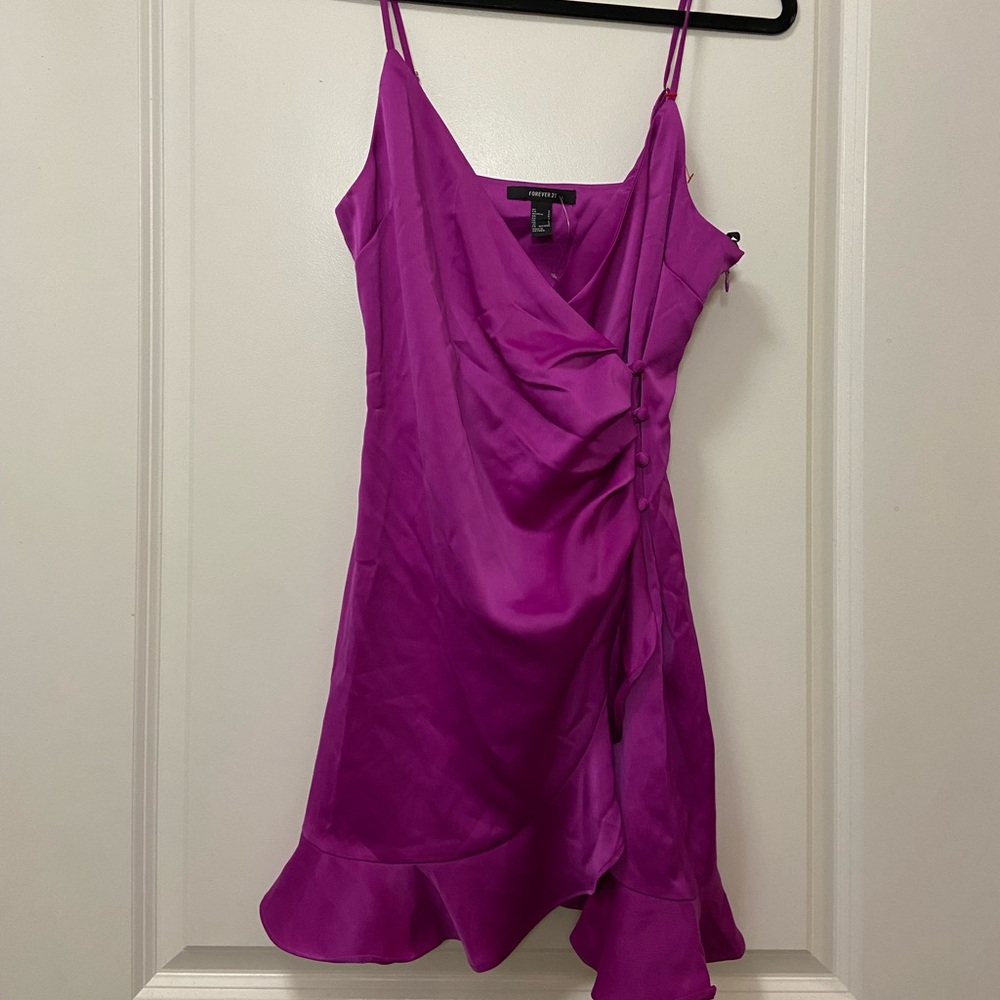 Super pretty magenta satin dress size small
